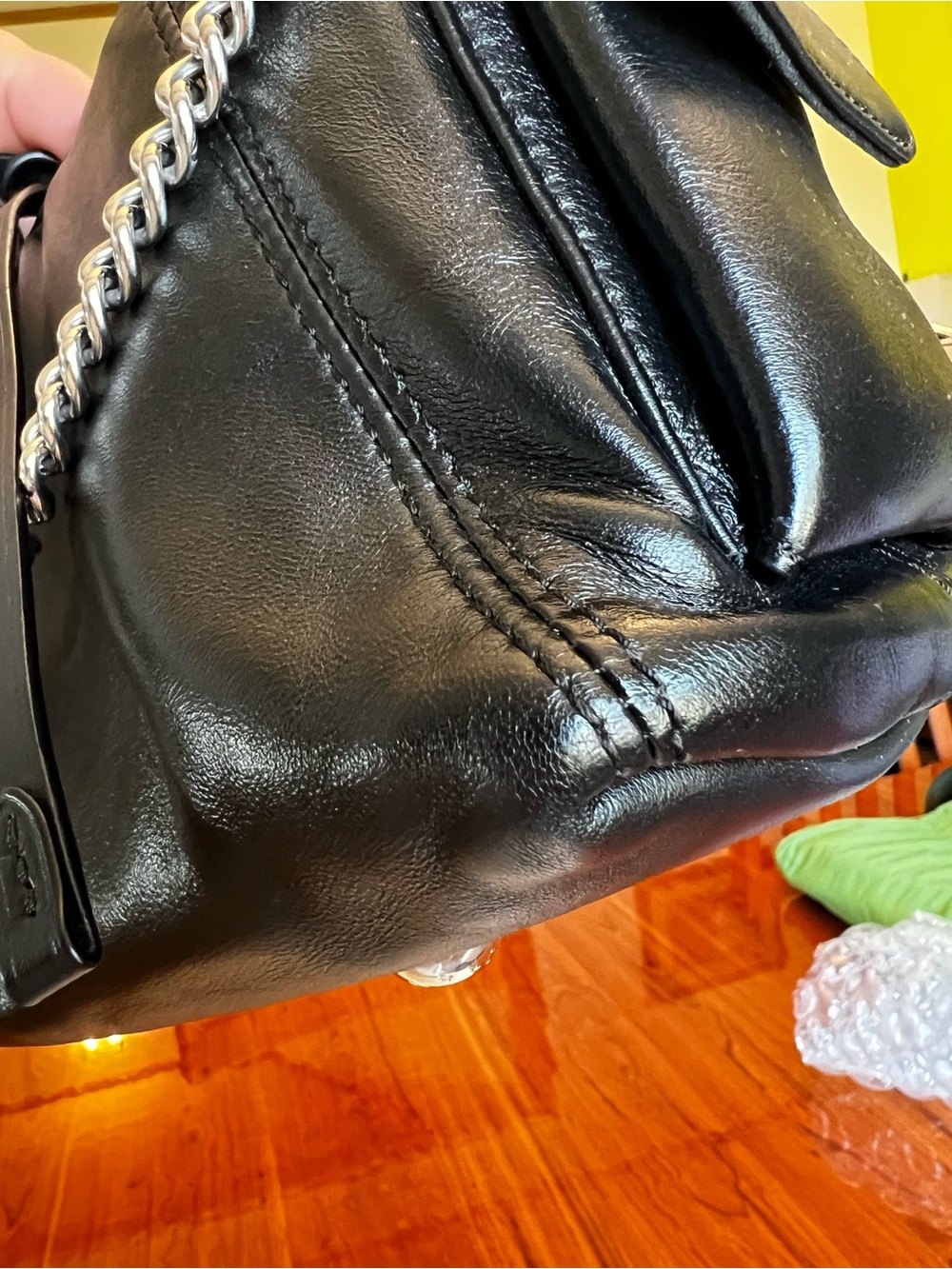 Louis Vuitton CarryAll Cargo Vibe PM - Picture 12 of 17